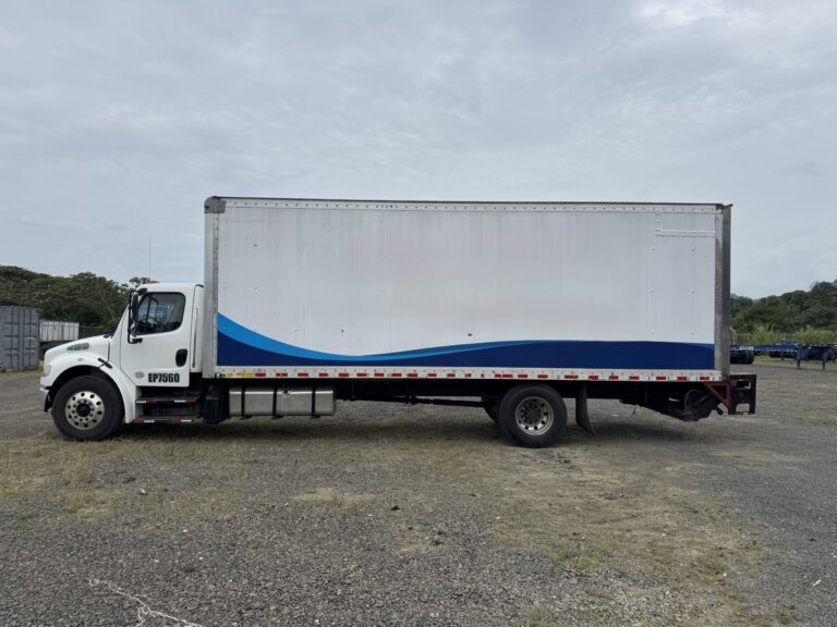 Freightliner M2 106 – 26 pies